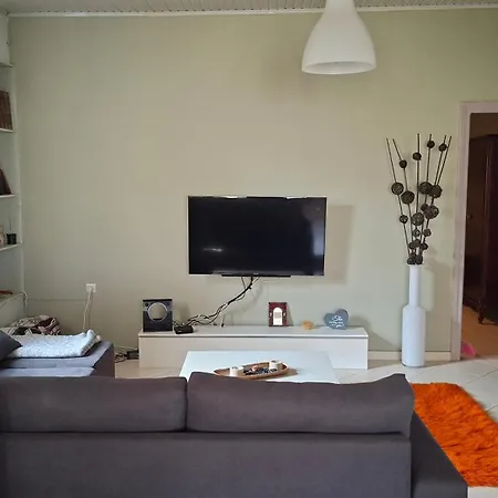Holiday home Mycenae Rustic House, ολόκληρο σπίτι στις μυκήνες Mykines